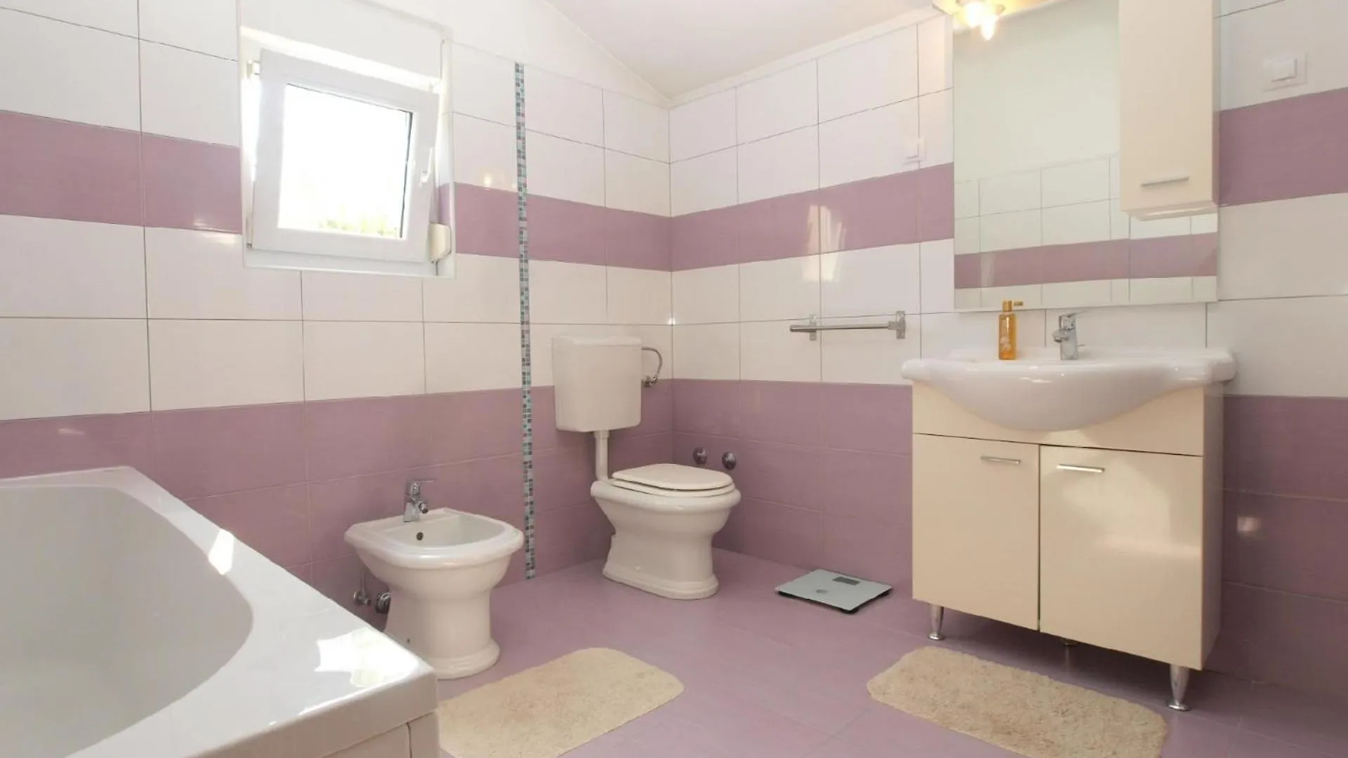 Ferienhaus Fuer 6 Personen Ca 86 Qm In Peroj, Istrien Istrische Riviera 度假居
