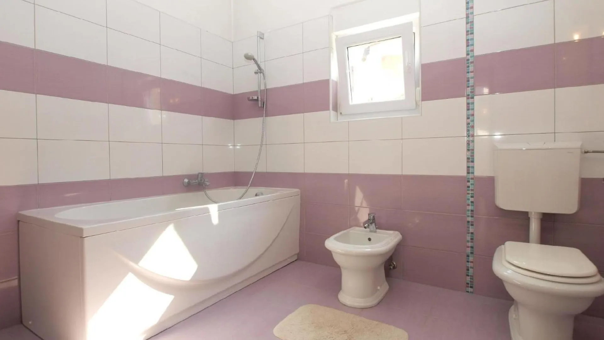 度假居 Ferienhaus Fuer 6 Personen Ca 86 Qm In Peroj, Istrien Istrische Riviera